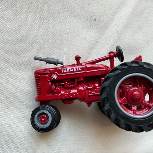Vintage Assorted Lot of 10 ERTL Red Farm Equipment and Tractors Ford Farmall - Picture 5 of 16